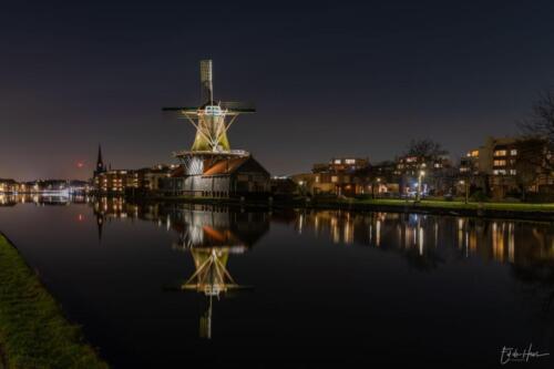 Leidschendam bij nacht de salamander molen (1)