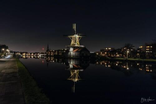 Leidschendam bij nacht de salamander molen (2)
